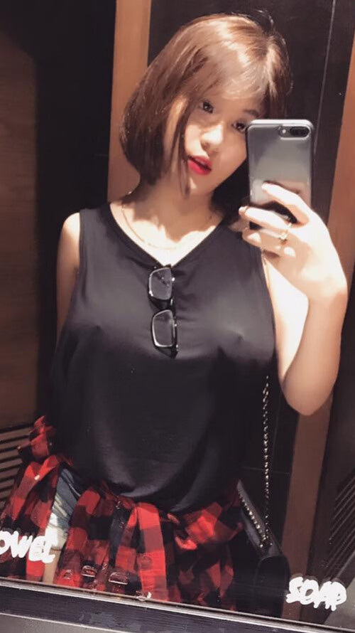 塞维利亚主场战平强敌,积分保持稳定,塞维利亚争冠